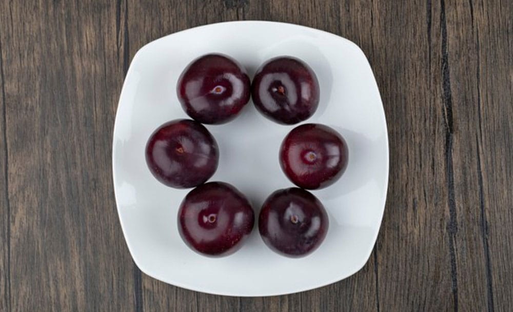 benefits of plum fruit