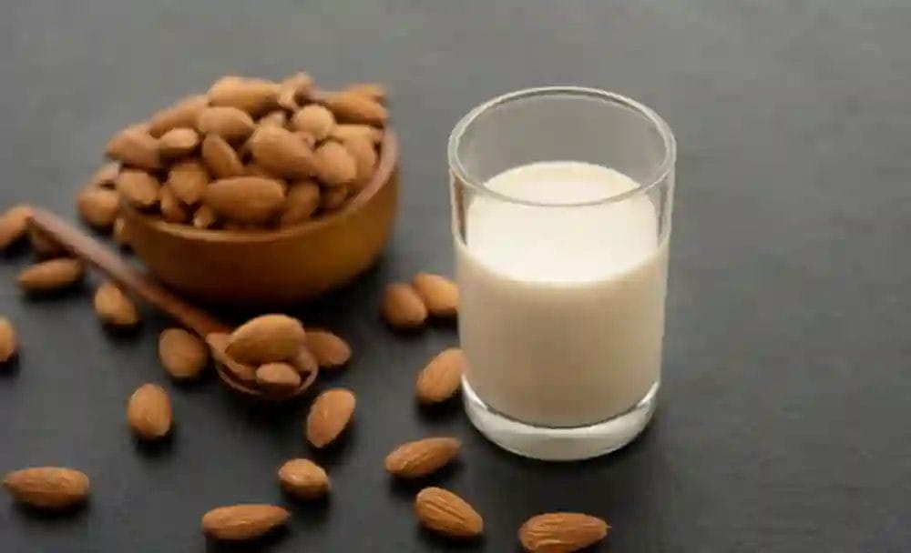 controls blood sugar levels - almond milk benefits