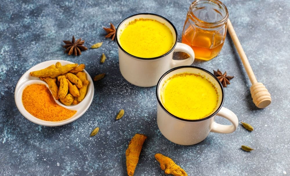 turmeric milk - home remedies for high fever
