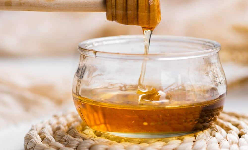 honey - how to remove dark spots on face overnight