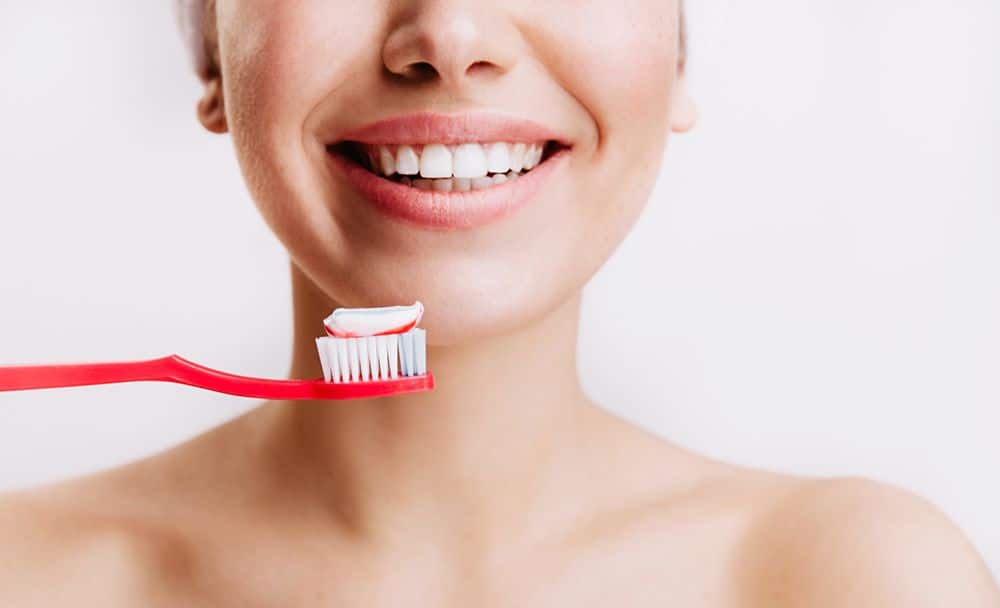 maintaining oral hygiene - tongue infection treatment