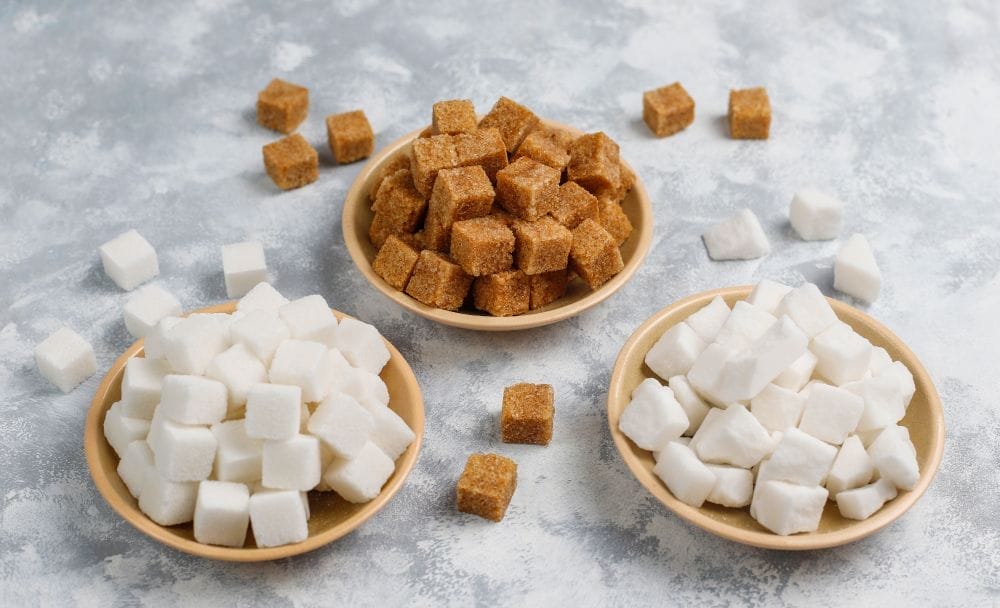 difference between brown sugar vs. white sugar